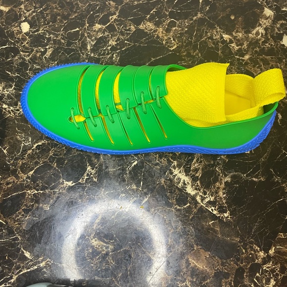 Bottega Veneta unisex yellow, blue and green shoe - Picture 1 of 5